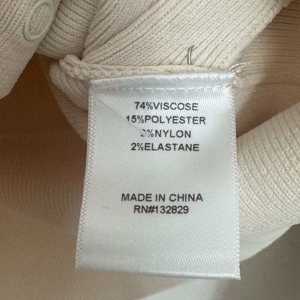 NWT Helsa Elvira Cardigan in white - Picture 9 of 12